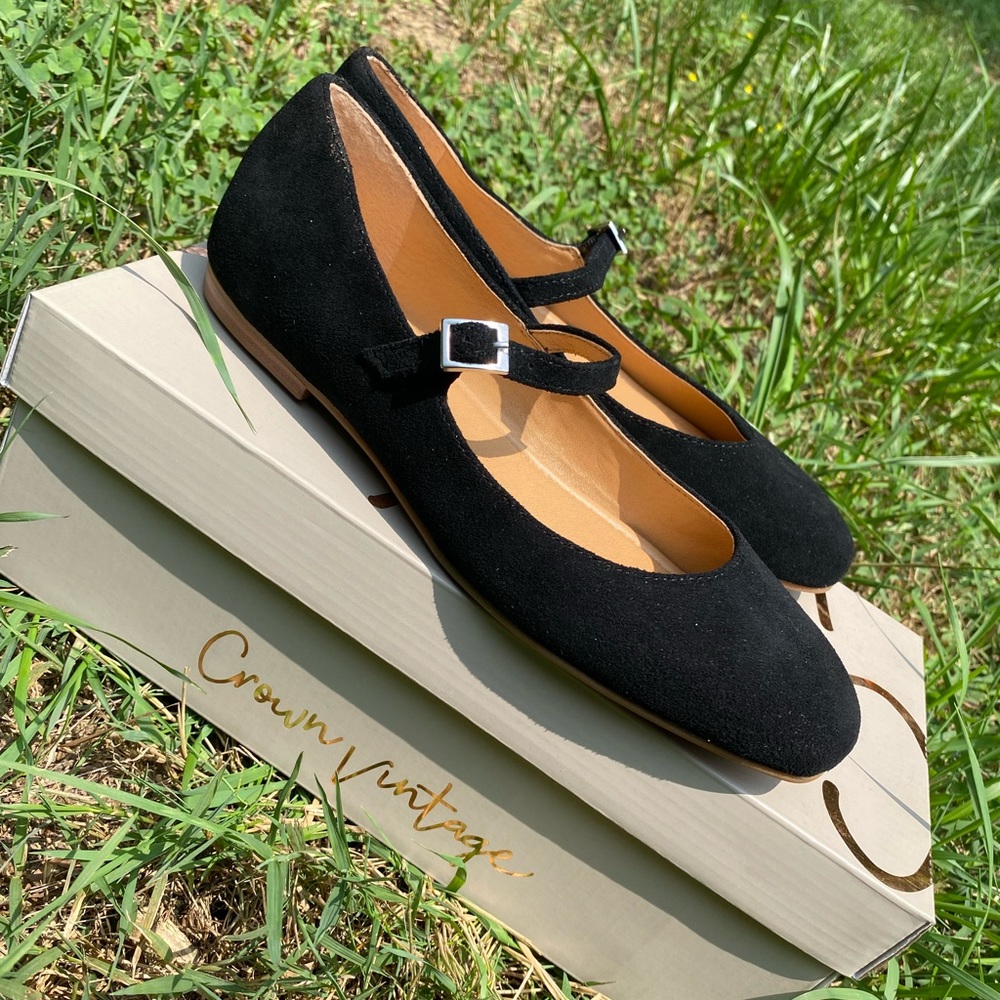 Black flats